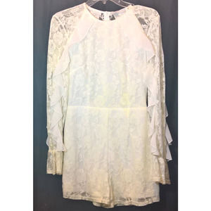 NWT Allyson Collection Frill Sleeve Lace Playsuit Sz L -